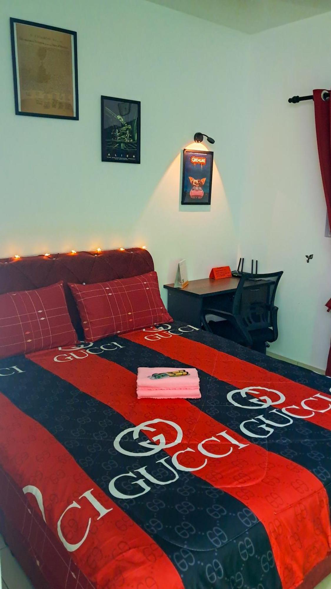 The Red Room Alanis Residence Sepang Zewnętrze zdjęcie